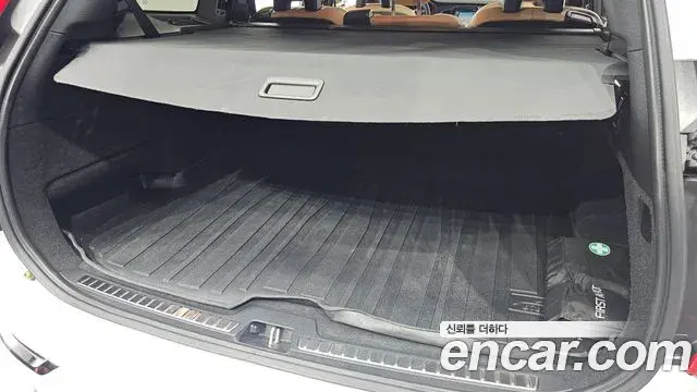 Volvo XC90 2018 — ფოტო 20/31