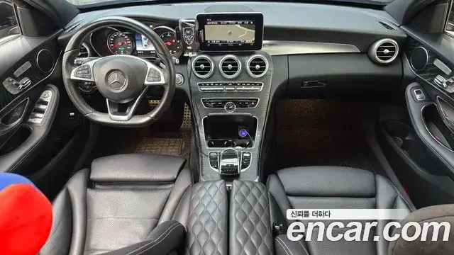 Mercedes-Benz C-Class 2018 — Şəkil 19/20