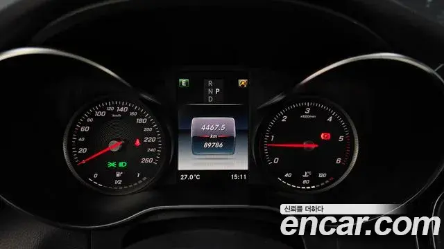 Mercedes-Benz C-Class 2018 — Şəkil 15/20