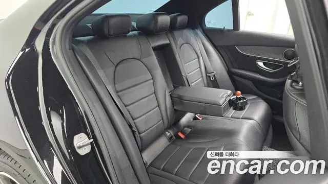 Mercedes-Benz C-Class 2018 — Şəkil 2/20