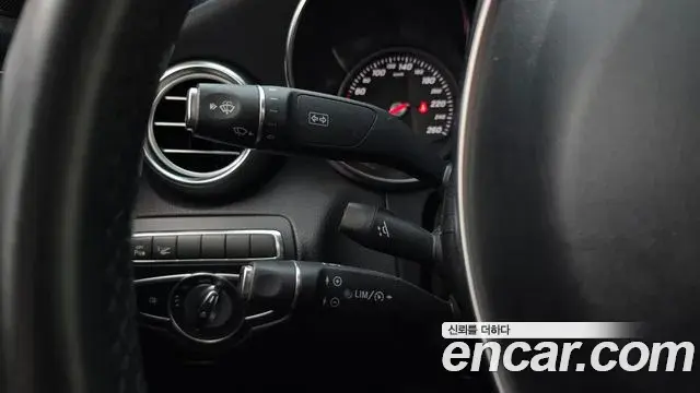 Mercedes-Benz C-Class 2018 — Şəkil 1/20