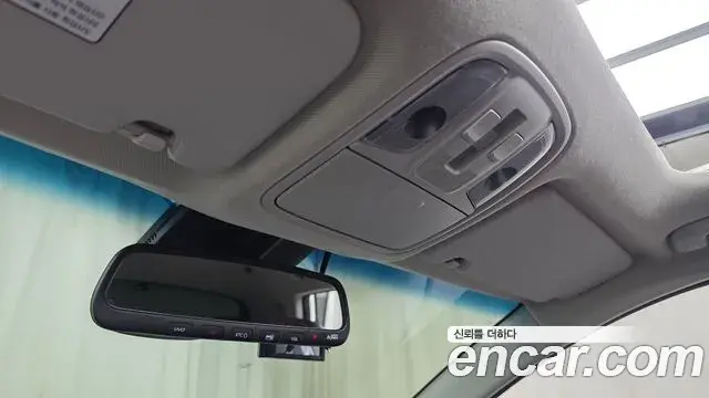 Kia Niro 2020 — Фото 17/20