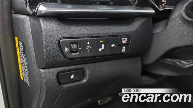 Kia Niro 2020 — Фото 18/20