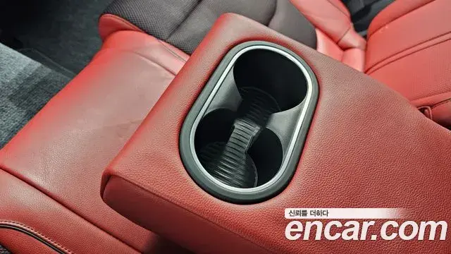 Genesis GV70 2022 — Photo 11/33