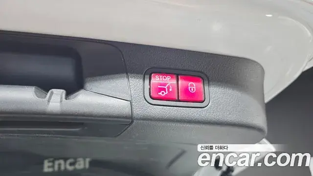 Mercedes-Benz GLB-Class 2023 — Şəkil 18/20