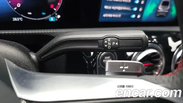 Mercedes-Benz CLA-Class 2025 — Фото 9/20