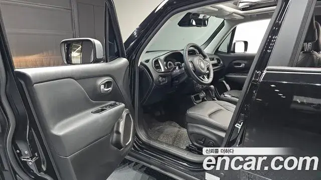 Jeep Renegade 2022 — Şəkil 9/31