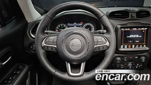 Jeep Renegade 2022 — Şəkil 26/31