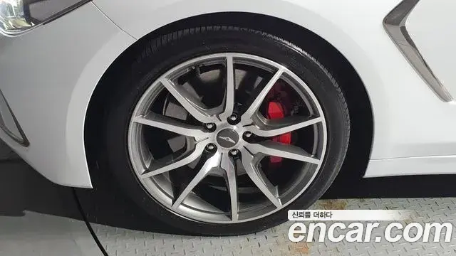 Genesis G70 2018 — Şəkil 12/31