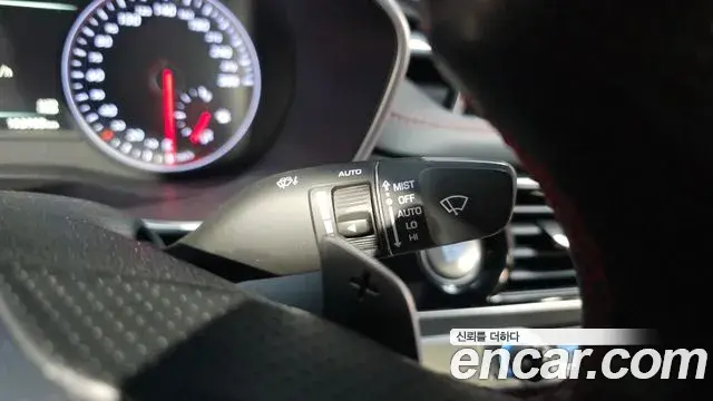 Genesis G70 2018 — Şəkil 27/31