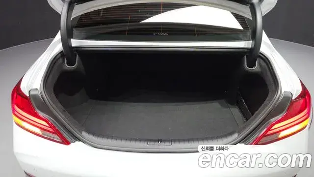 Genesis G70 2018 — Şəkil 31/31