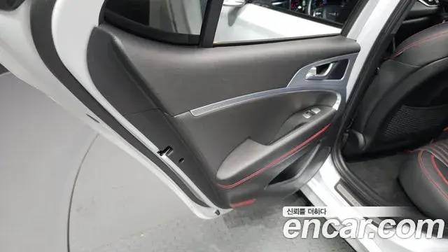 Genesis G70 2018 — Şəkil 15/31