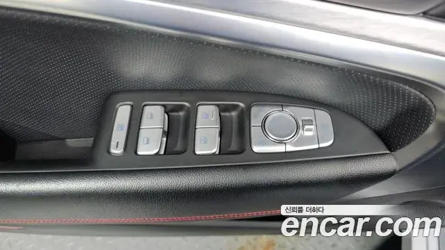 Genesis G70 2018 — Şəkil 23/31