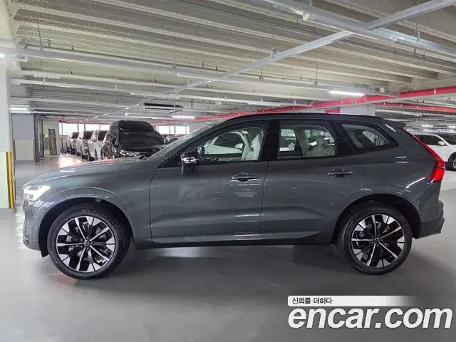Volvo XC60 2026 — Photo 9/11