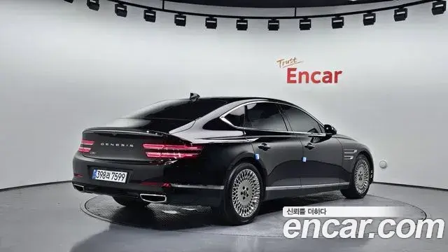 Genesis G80 2022 — ფოტო 12/32