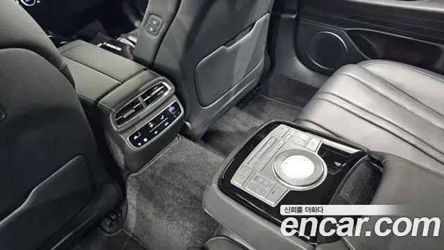Genesis G80 2022 — ფოტო 2/32