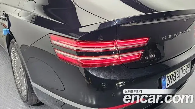 Genesis G80 2022 — ფოტო 28/32