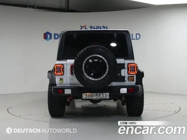 Jeep Wrangler 2018 — Фото 4/20