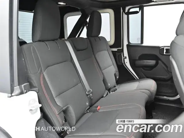 Jeep Wrangler 2018 — Фото 15/20