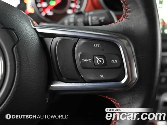 Jeep Wrangler 2018 — Фото 18/20