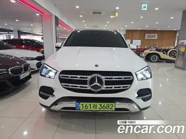 Mercedes-Benz GLE-Class 2026 — Фото 3/17