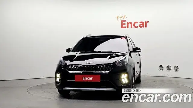 Kia Niro 2019 — ფოტო 3/20