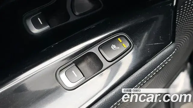 Kia Niro 2019 — ფოტო 10/20