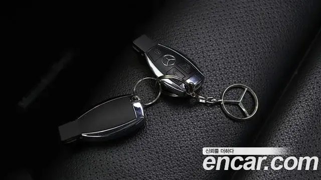 Mercedes-Benz GLC-Class 2018 — ფოტო 8/20