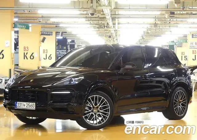 Porsche Cayenne 2022 — Фото 10/20
