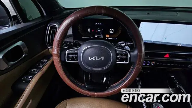 Kia Sorento 2023 — Photo 15/20
