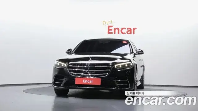 Mercedes-Benz S-Class 2023 — ფოტო 29/32