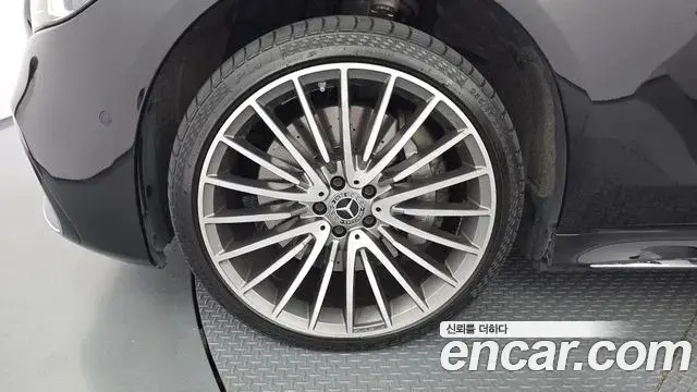 Mercedes-Benz S-Class 2023 — ფოტო 17/32