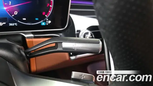 Mercedes-Benz S-Class 2023 — ფოტო 27/32