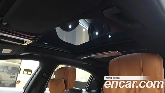 Mercedes-Benz S-Class 2023 — ფოტო 30/32