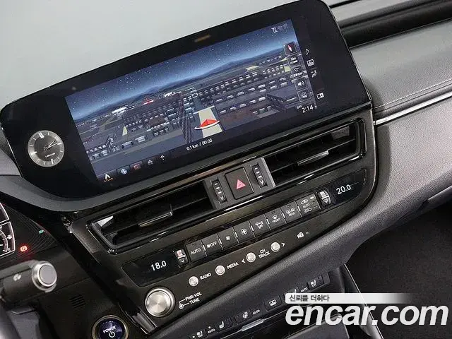 Lexus ES300h 2022 — Şəkil 2/20