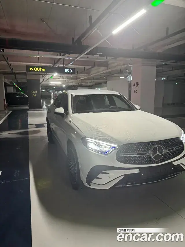 Mercedes-Benz GLC-Class 2026 — Photo 4/6