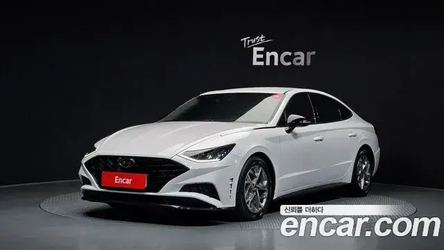 Hyundai Sonata Hybrid 2021 — Şəkil 21/30