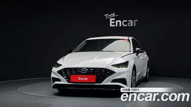 Hyundai Sonata Hybrid 2021 — Şəkil 13/30