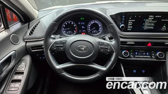 Hyundai Sonata Hybrid 2021 — Şəkil 16/30