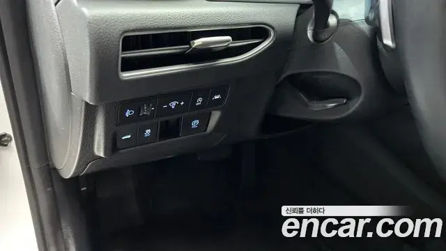 Hyundai Sonata Hybrid 2021 — Şəkil 9/30
