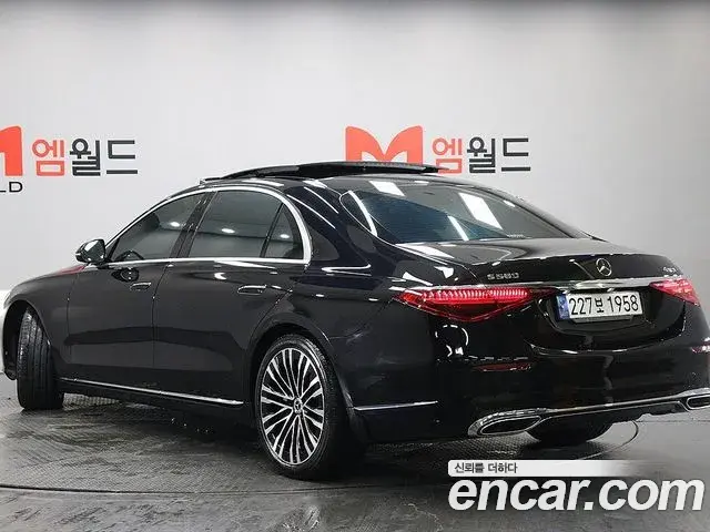 Mercedes-Benz S-Class 2023 — Photo 3/20