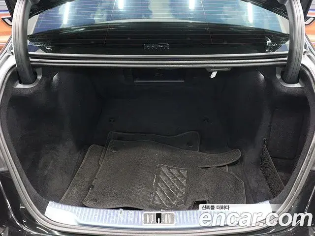 Mercedes-Benz S-Class 2023 — Photo 4/20