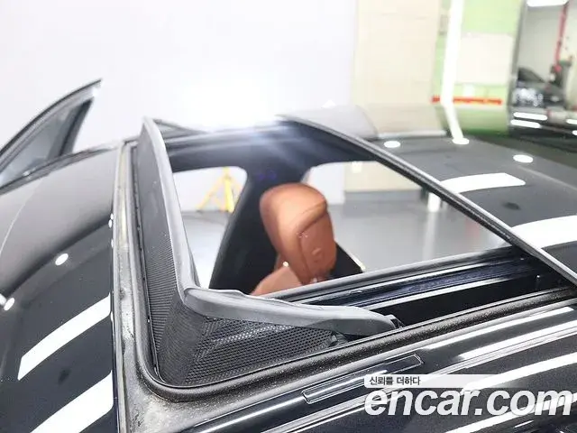 Mercedes-Benz S-Class 2023 — Photo 11/20