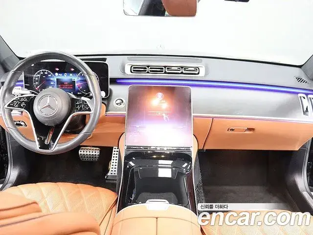 Mercedes-Benz S-Class 2023 — Photo 13/20