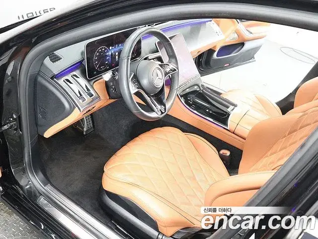 Mercedes-Benz S-Class 2023 — Photo 16/20