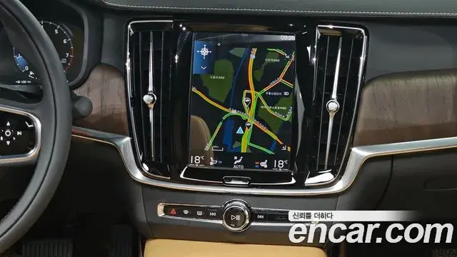 Volvo S90 2021 — Şəkil 18/33