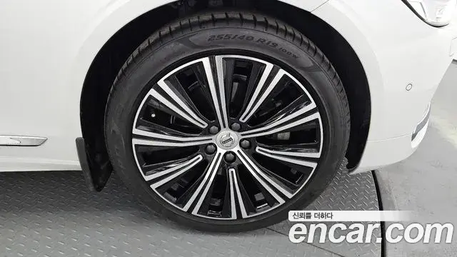 Volvo S90 2021 — Şəkil 11/33