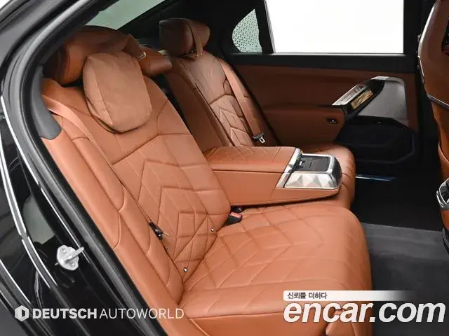 BMW 7 Series 2025 — ფოტო 1/20
