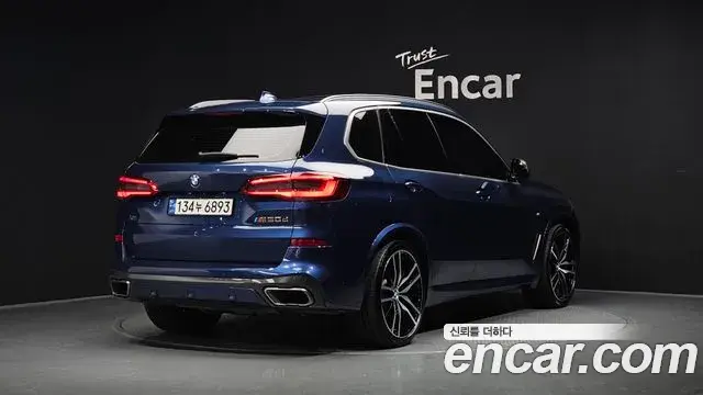 BMW X5 2019 — Photo 23/34