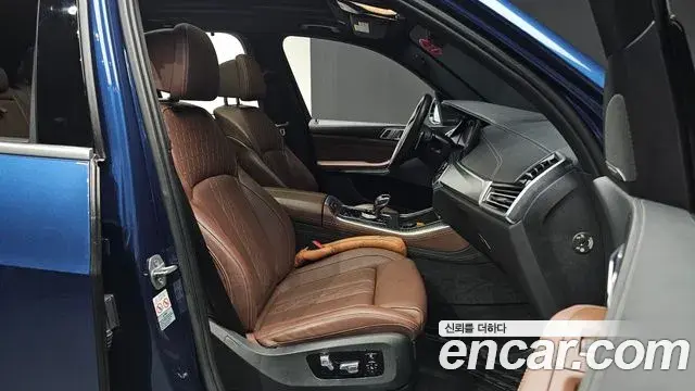BMW X5 2019 — Photo 7/34